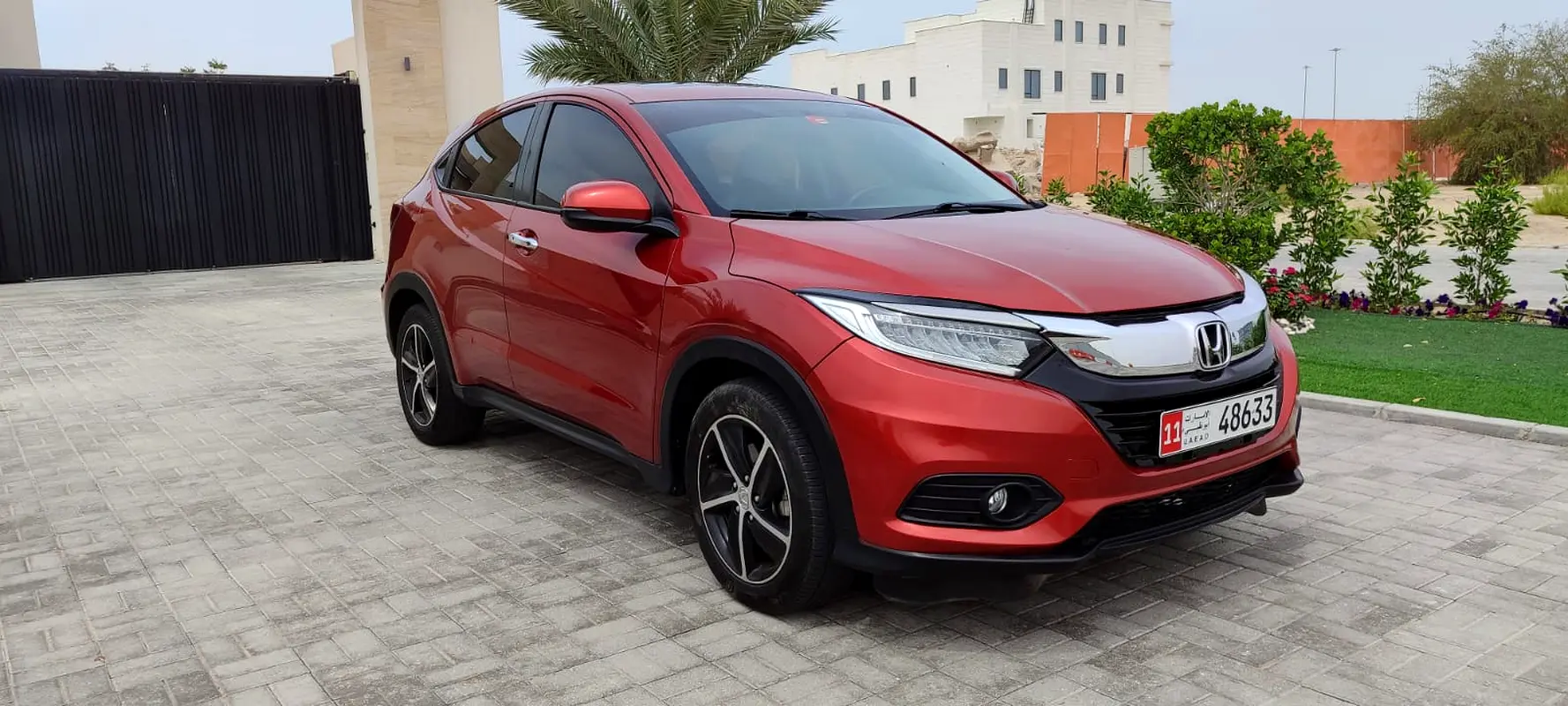 Honda HR-V 2021 — photo 1 of 13