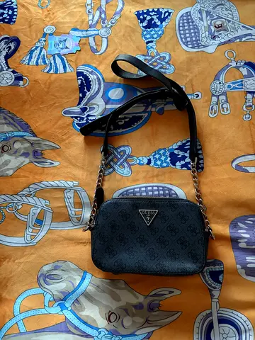 Stylish Guess Crossbody Bag