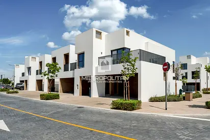 Prime Location | Skylight | Close to Pool