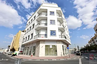One Month Rent Free-Spacious 1 BR