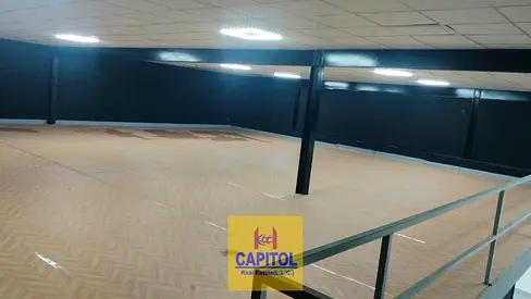 COMMERCIAL WAREHOUSE AVAILABLE FOR RENT IN PRIME LOCATION