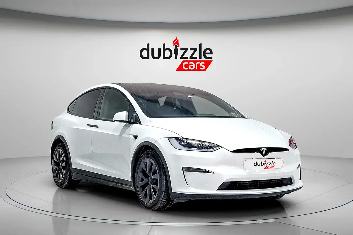Tesla Model X 2024 — photo 1 of 16