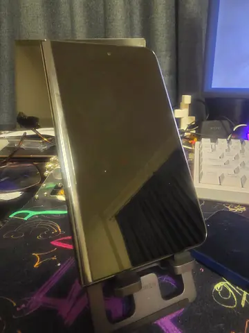 Selling my Google Pixel Fold (1st Gen) 2023 Obsidian (Black) finish