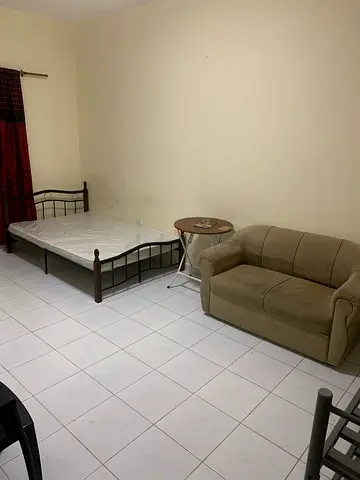 Master bedroom available for rent