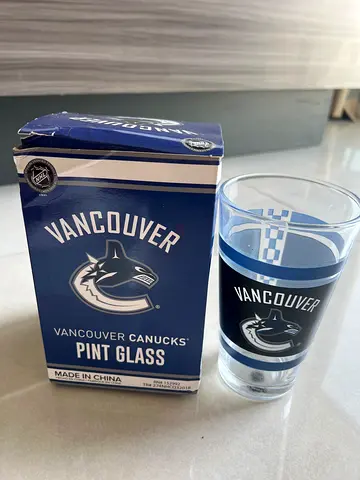 Vancouver Canucks Pint Glass