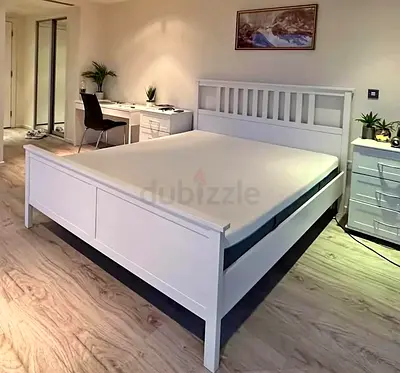 IKEA White HEMNES King Bed with IKEA Mattress 180 x 200 cm