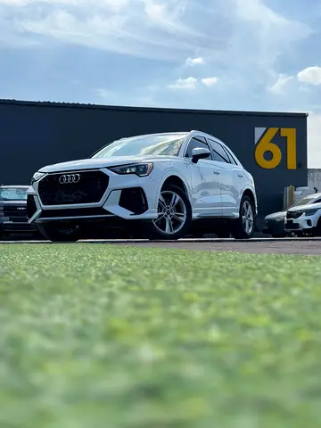 Pristine 2022 Audi Q3 S-line (American Specs) - GCC Ready!