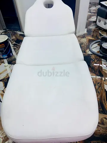 White adjustable salon / massage chair - used