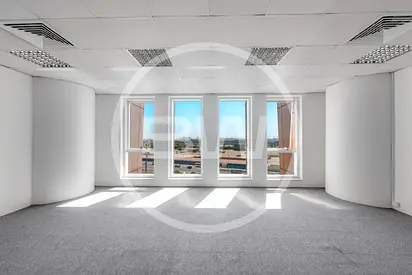VACANT | FITTED | GREAT VIEW | MULTIPLE OFFICES