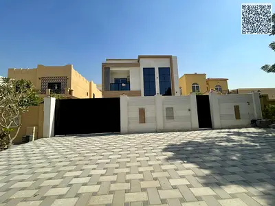 A villa with high-end finishes and a price that includes electricity and water, featuring a smart layout that ensures maximum privacy.