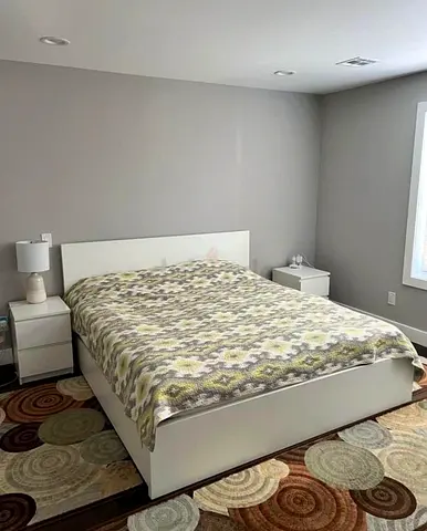 IKEA Malm Queen size bed frame with mattress (160 × 200 cm)