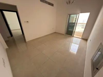 شقه غرفه وصاله _ 2 حمام _ الجرف 3 عجمان _ تكييف مركزي _ سكن عائلات