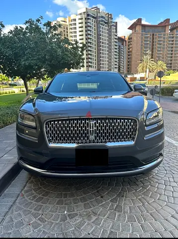 Lincoln Nautilus // GCC // Full Agency Servicing// Amazing Condition