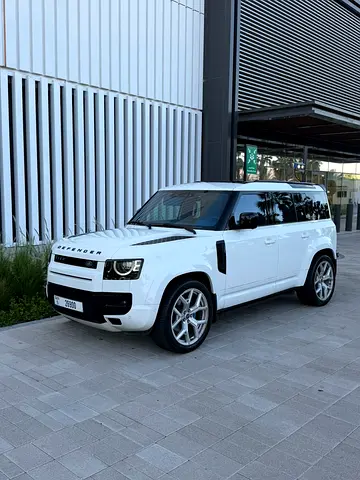 Defender P400  Very Low Milage Urben Edition Brand new Condition