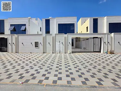 امتلك فيلا  4 غرف ماستر و رووف بسعر شامل رسوم التسجيل والتمليك على الشارع الرئيسي تملك حر لجميع الجنسيات