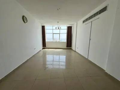 مساحة واسعة _ تشطيب حديث _ اطلالة بحرية _ 3حمام _ غرفة غسيل _ موقع متميز _ سعر مميز