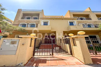 Vacant | 3 BR Townhouse | Exclusive Community