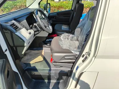 2026 Toyota HIACE 照片 6