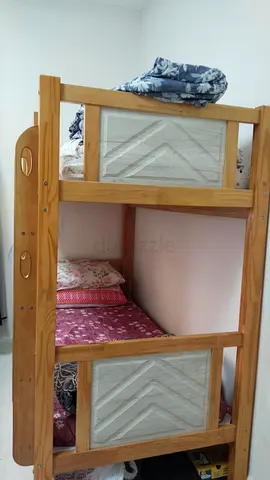 Kids Solid wooden bunk bed (2 single) - good condition