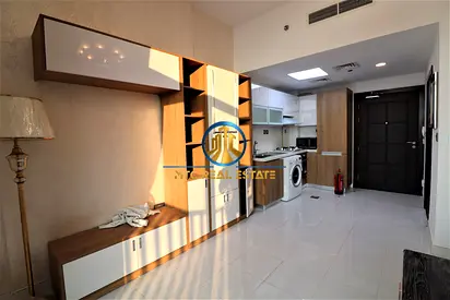 استوديو مفروش | شرفة | إطلالات على البحر والمدينة | برج ستارز 2 الفرجان
