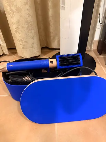 Dyson AirWrap Blue