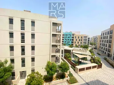 Luxurious// Fully Furnished// Ready to move