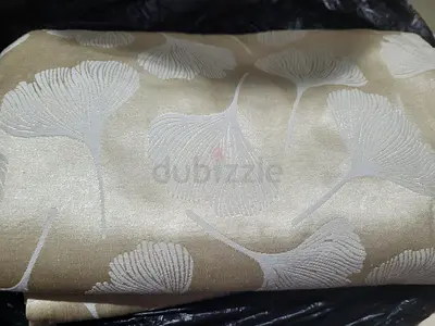 6 pieces of Elegant Floral Patterned Fabric