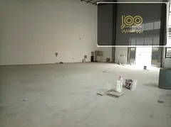 3 warehouses, 13k sq.ft, 220KW, full complex