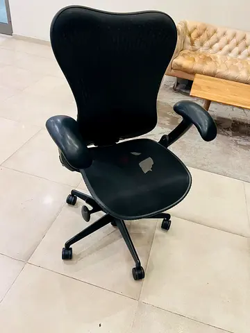 Herman Miller mirra chair