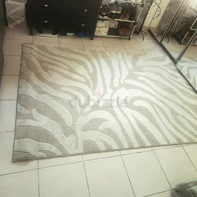 Stylish Abstract Area Rug
