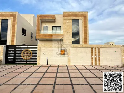 Detached villa with complete privacy and a prime location