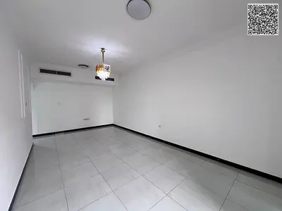 شقة غرفتين وصالة مع بلكونة واسعة وتصميم عصري وتكييف مركزي مثالية للسكن العائلي الراقي