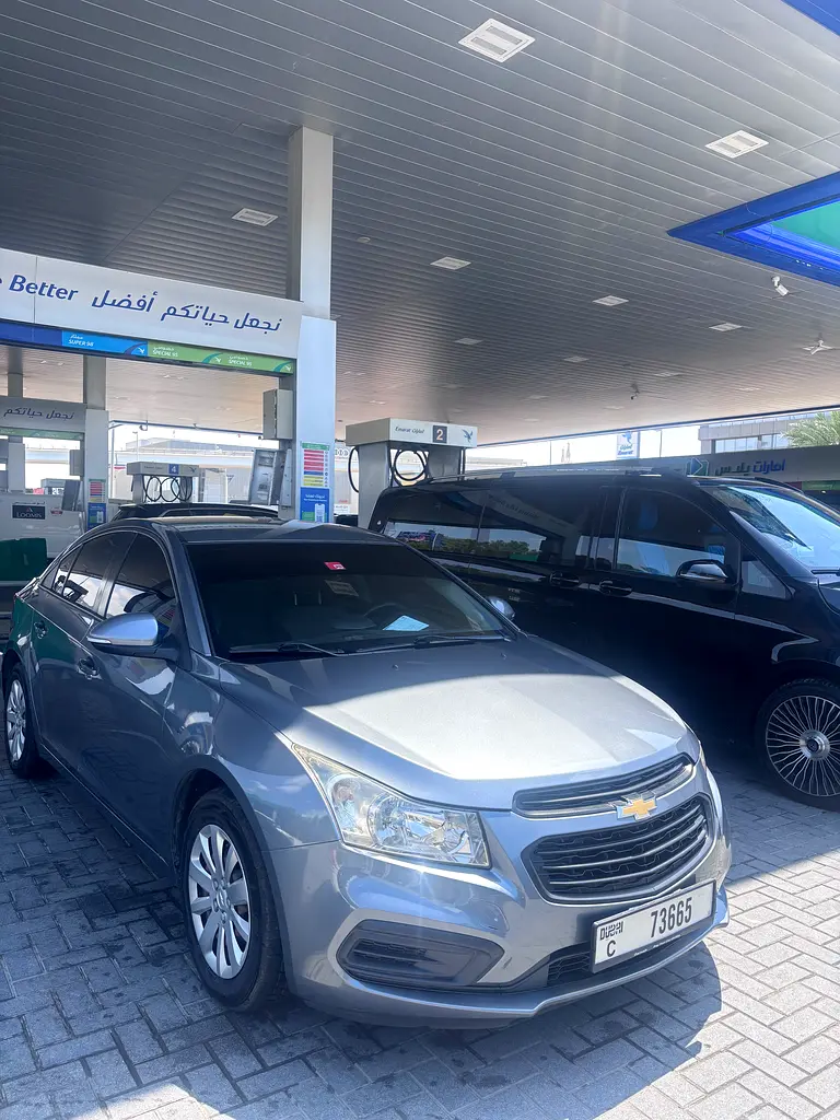 Chevrolet Cruze 2017 — photo 1 of 5