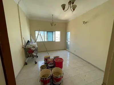 شهر مجاني + صيانة مجانية طوال العام | غرفتين وصاله مع بلكون باطلاله مباشرة على حديقة المحطة | في موقع حيوي على مخرج دبي