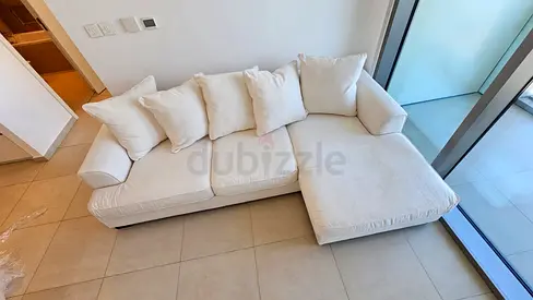 Great Condition The One Brand Kingston L shape sofa Beige Color