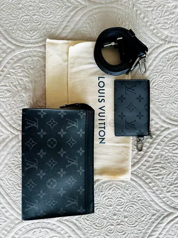 Louis Vuitton Gaston Wearable Wallet M81124 – Like New
