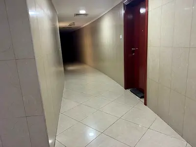 Nice 2 bedroom with balcony for rent in cbd pool gym parking