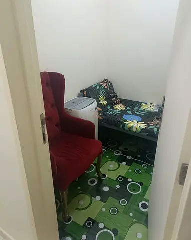 Partition room available for single lady -Ideal location