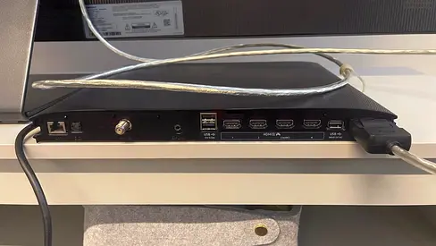 samsung s95c 65 inch one connect box