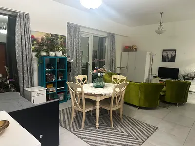 Room for rent in 1-bedroom apartment – Jumeirah Garden City