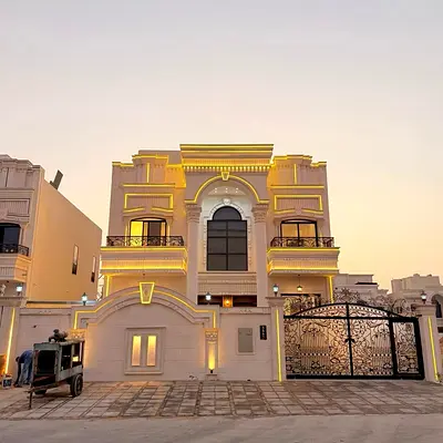 New villa for sale in Helio 2 first tenant 3400 sqft land 4300 built 6 master bedrooms majlis 2 halls VIP finishing price 2.25M AED including registra