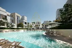 Villa with Private Pool / Elevator / Garden / Only 30% Payment During Construction
