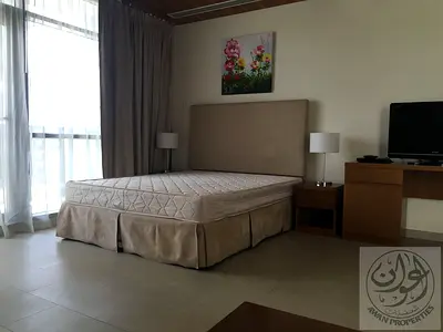 BEST LAYOUT I LARGE STUDIO I MIDDLE FLOOR