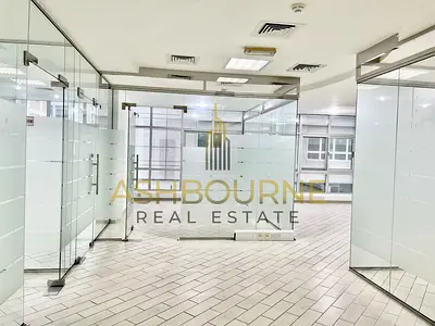 SPACIOUS | LOW FLOOR | WITH ATTACHED PANTRY