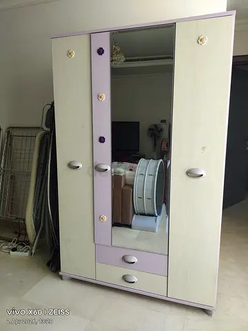 Wardrobe 3 door 2 drawers