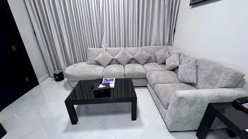 FREE,FREE,FREE,PARKING,GYM,POOL,WI-FI,SEWA,12,CHEQ ONLY 4500 PAR MONTH