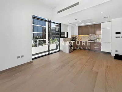 VACANT UPGRADED 1BR | PRIME LOCATION | GREAT VIEW