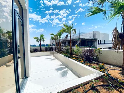 le: ✨ Luxury 2BHK Apartment with Big Terrace | Brand New | Aljada Community ✨