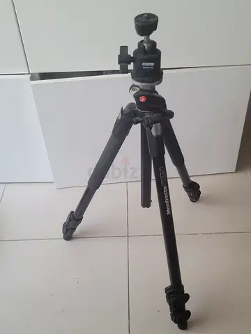 Manfrotto 190 XPRO wih head