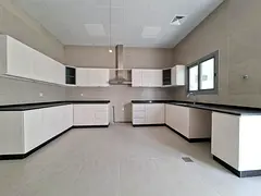 Brand new luxurious 5b villa for rent al Hoshi area sharjah